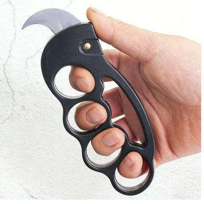 Knuckles with A Knife